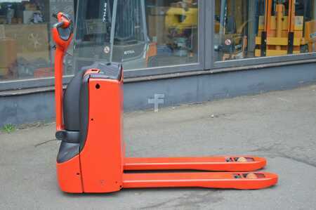 Linde T18