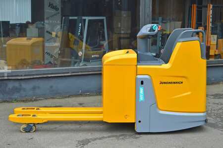 Jungheinrich ERE225 TOP ZUSTAND