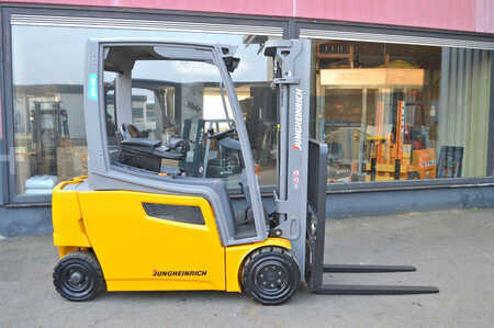 Jungheinrich EFG320
