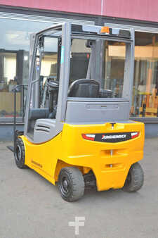 Jungheinrich EFG320