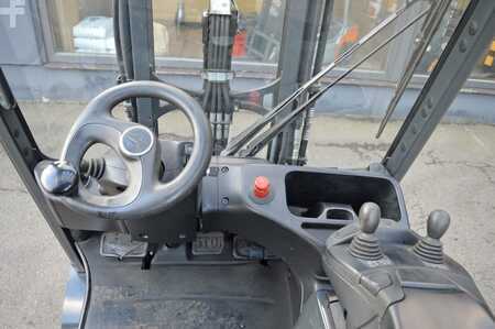 Linde E25H-01/600  Viele Neuteile
