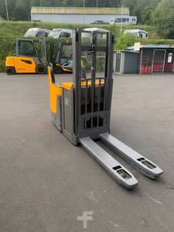 Jungheinrich ERD220