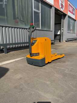 Jungheinrich EJE222r