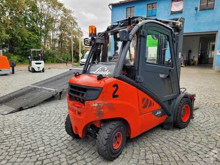 Linde H35T-02