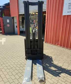 EP Equipment ES 16 - 16 WA