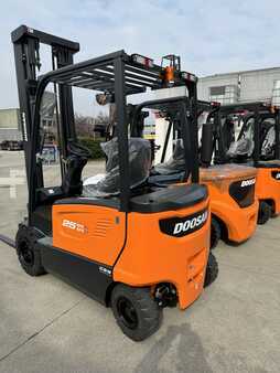 Doosan B25X 7 PLUS