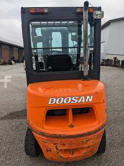 Doosan D30S-5