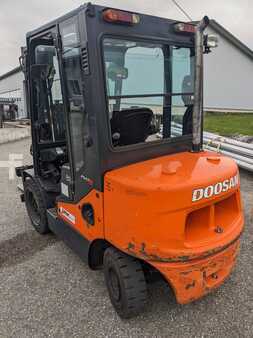 Doosan D30S-5