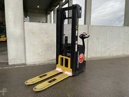 Yale MS12AC