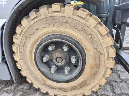 Still RX60-25