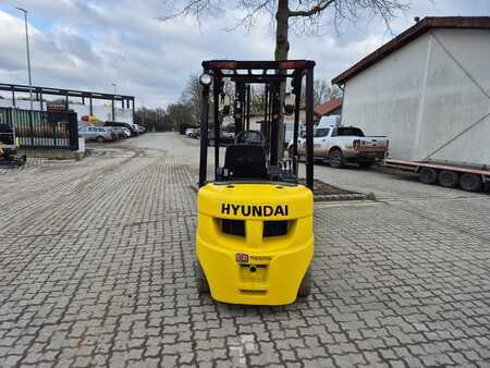 Hyundai 20DA-7E