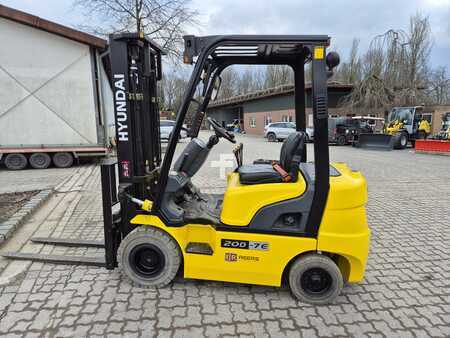 Hyundai 20DA-7E