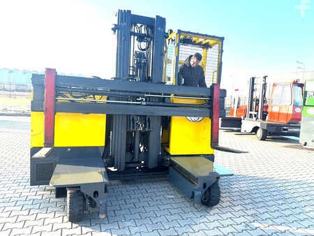 Combilift C2500 EST/ELECTRIC /Only 1449 hours/ battery reconditioned,efficiency of 81%.