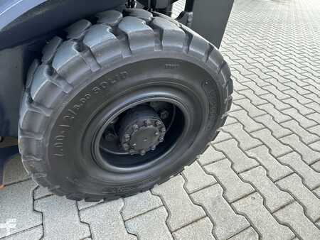 Toyota  02-8FGF25 // LPG // 2018 year // Triplex 4300 mm //