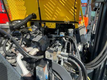 Combilift CB3000 // 2016 year // Triplex // positioner +side shift
