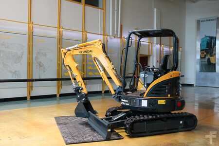 Hyundai R25-9AK