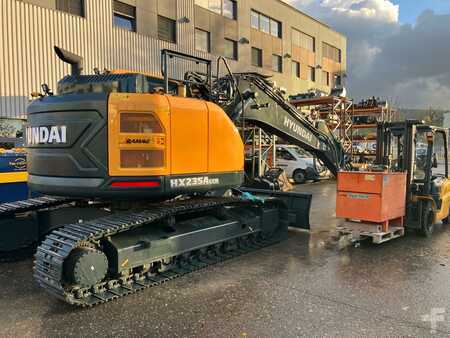 Hyundai HX235A LCR, Stage V
