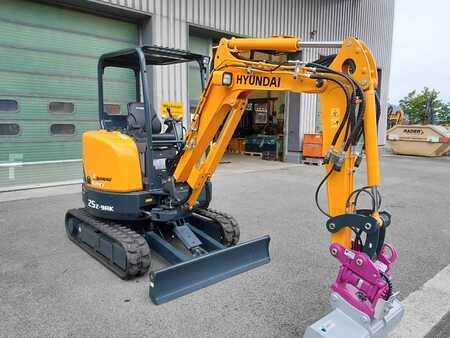Hyundai R25Z-9AK