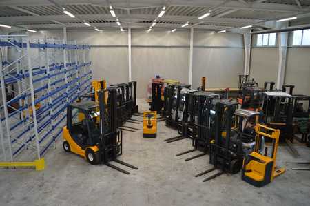 Phoenix Forklift Kft Janoshalma