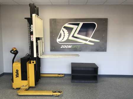 Zoom Lifts & Equipment